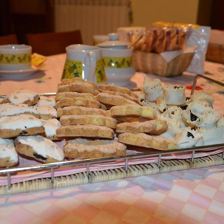 Bed and Breakfast Sa Domo Tua Bonorva Exterior foto