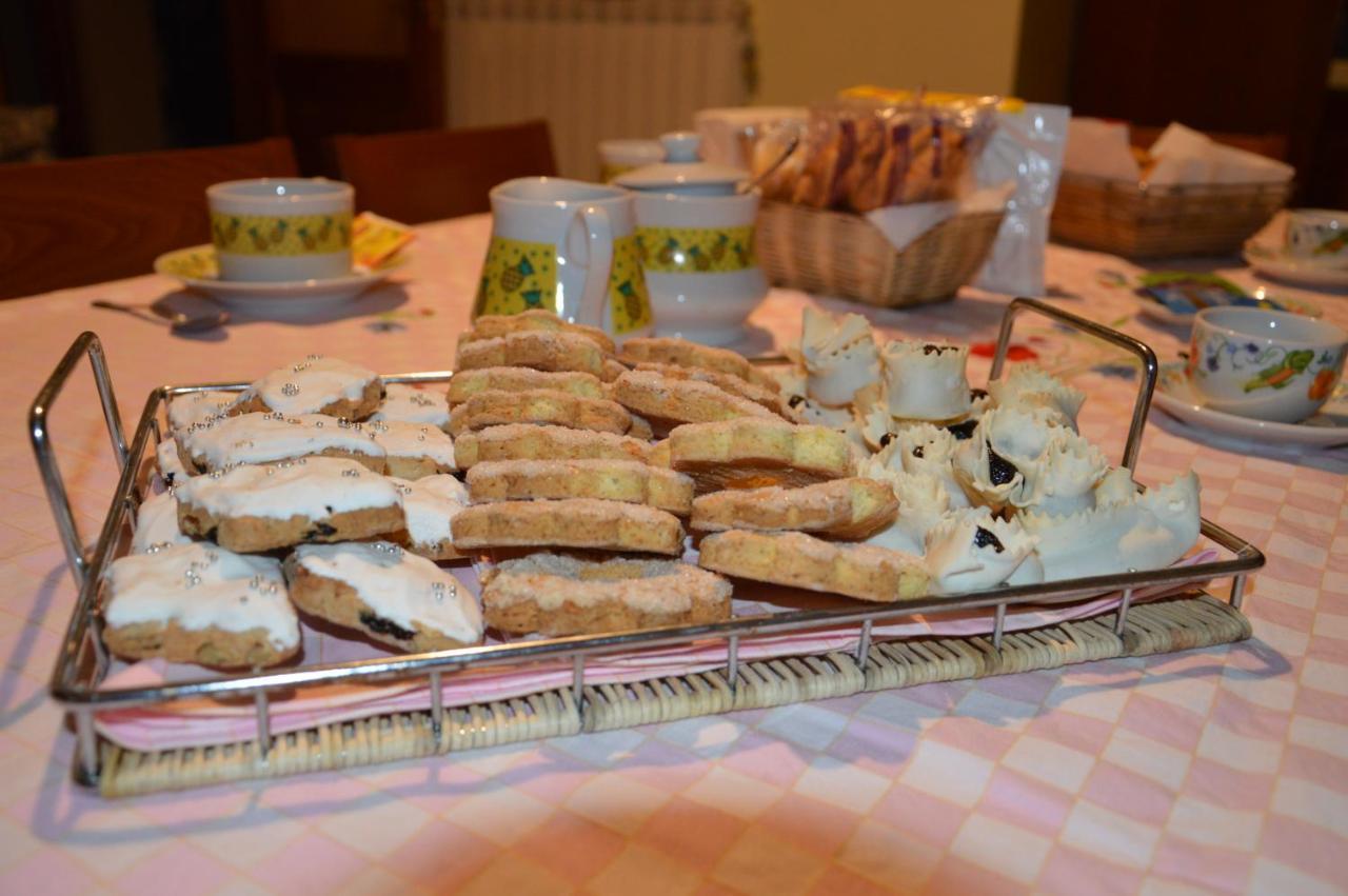 Bed and Breakfast Sa Domo Tua Bonorva Exterior foto