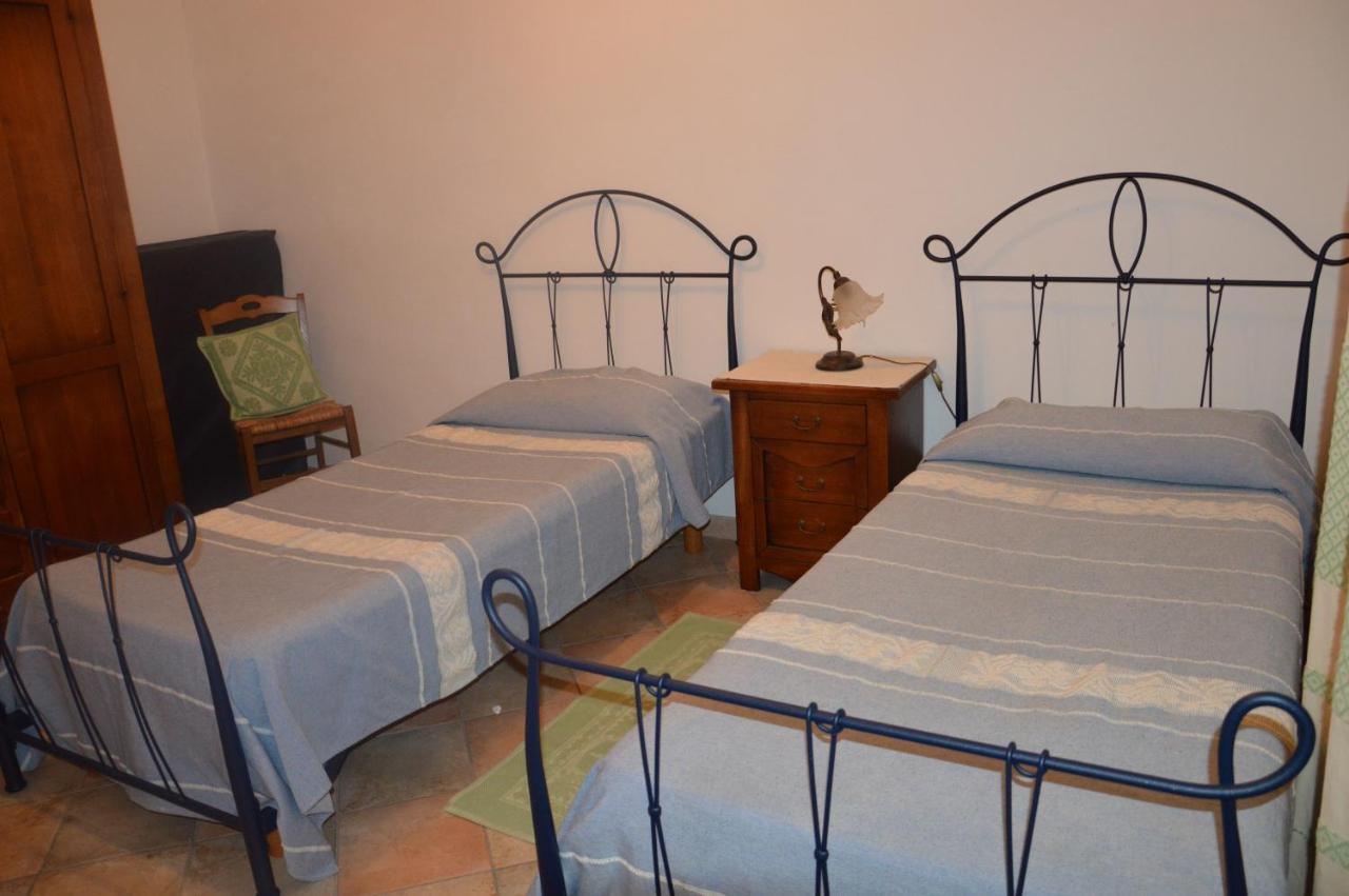 Bed and Breakfast Sa Domo Tua Bonorva Exterior foto